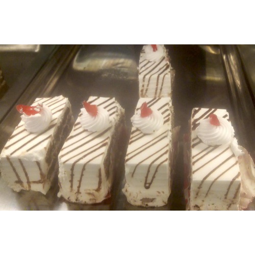 Black forest Pastry x 5