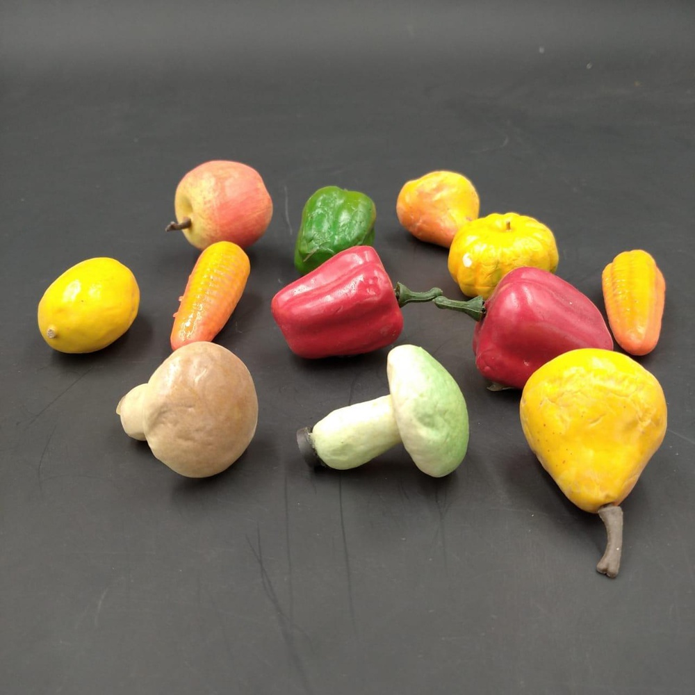 Pack of 12 – Assorted Lifelike Miniature Artificial Vegetables and Fruits for Kids Play