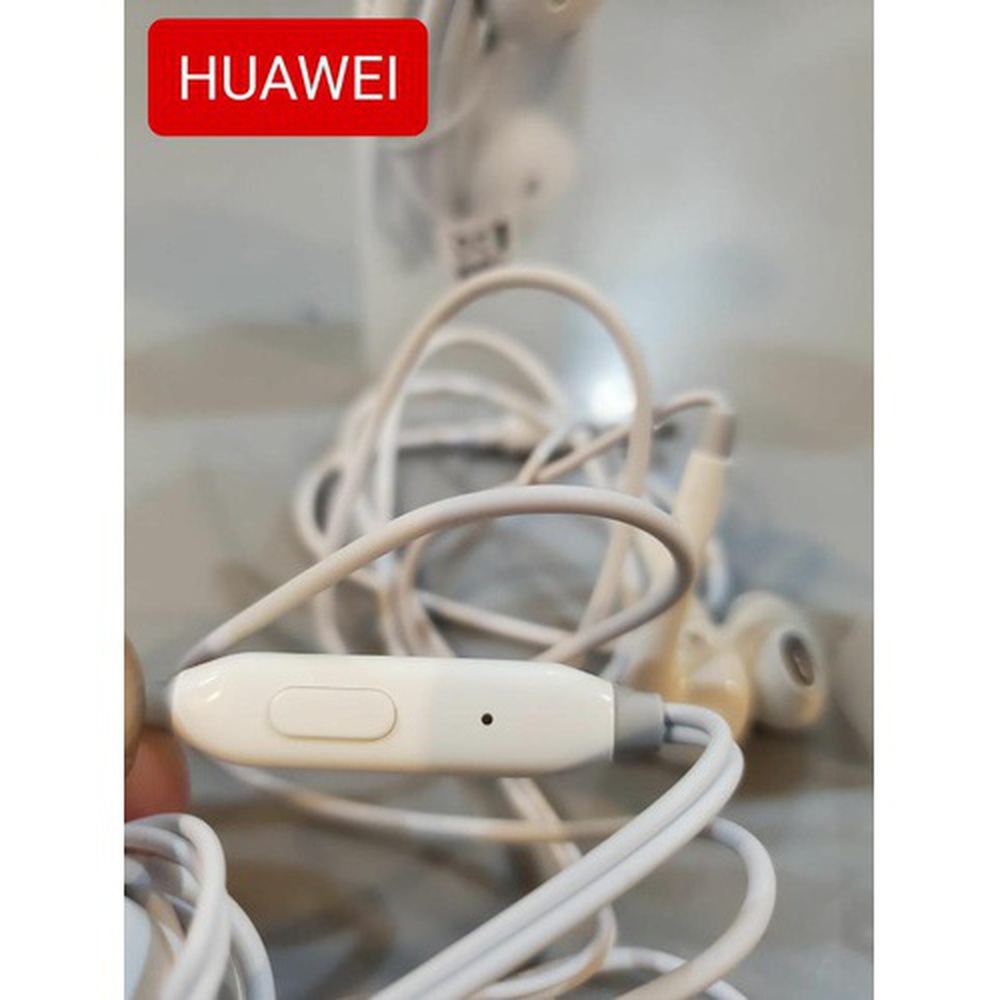 Huawei Headphones Earphones Earbuds best suited for music persons